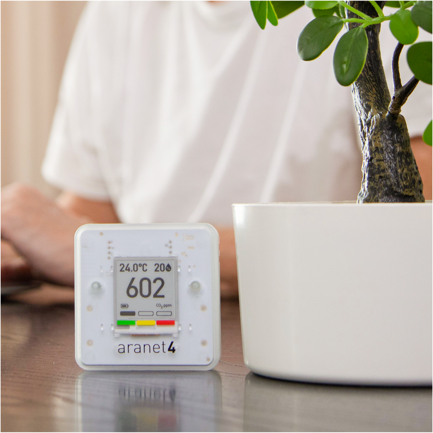 Aranet4 HOME
Optimizing your indoor environment starts with accurate data. The Aranet4 HOME is a premium, wireless air quality monitor designed to provide effortless, real-time insights into your indoor climate. Whether for a home, office, or school, it is the perfect companion for your ventilation system, ensuring you only ventilate when necessary—saving energy while maintaining health.