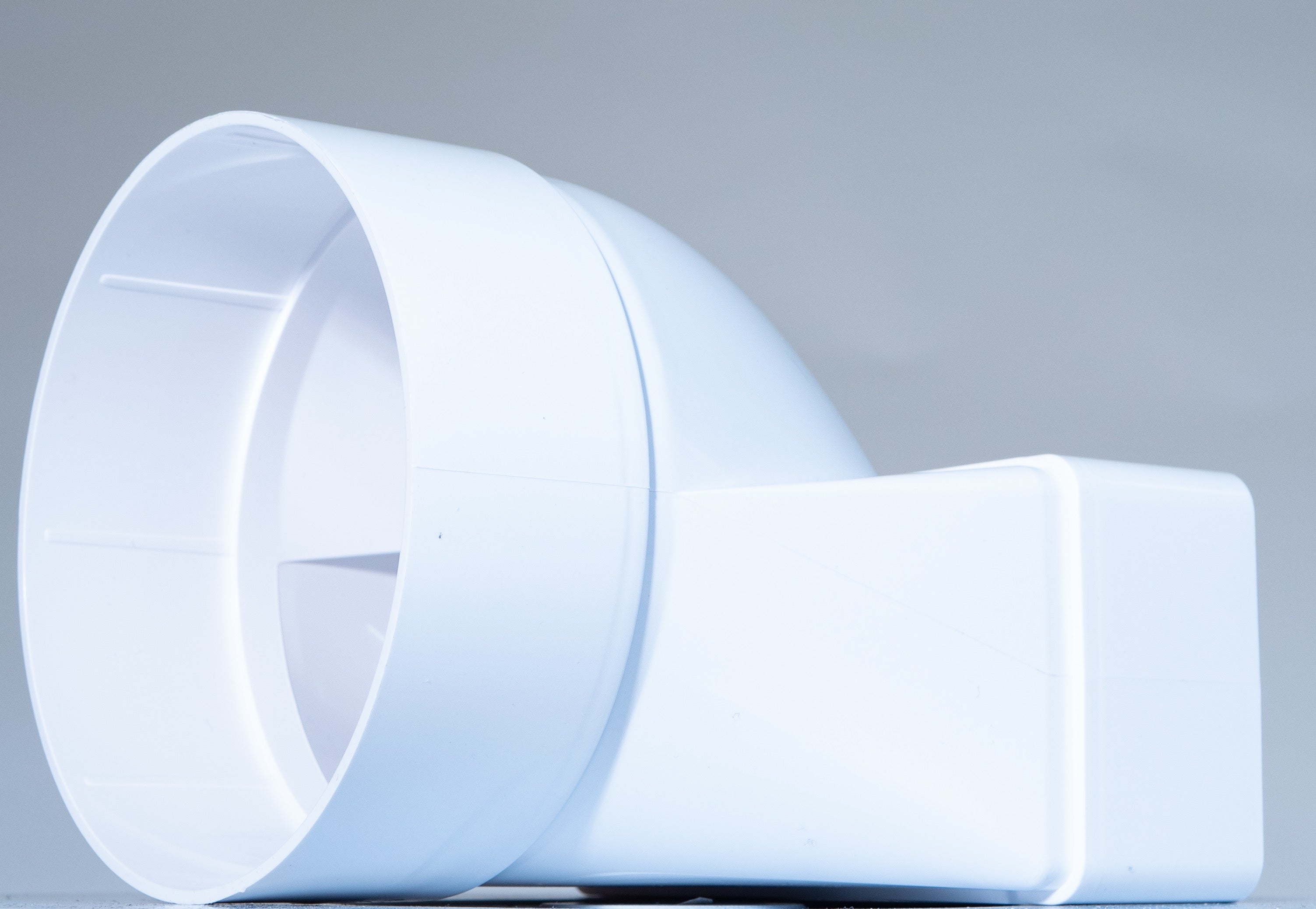plastic adaptor for to convert 125 diameter duct to 204*60 flat ducting